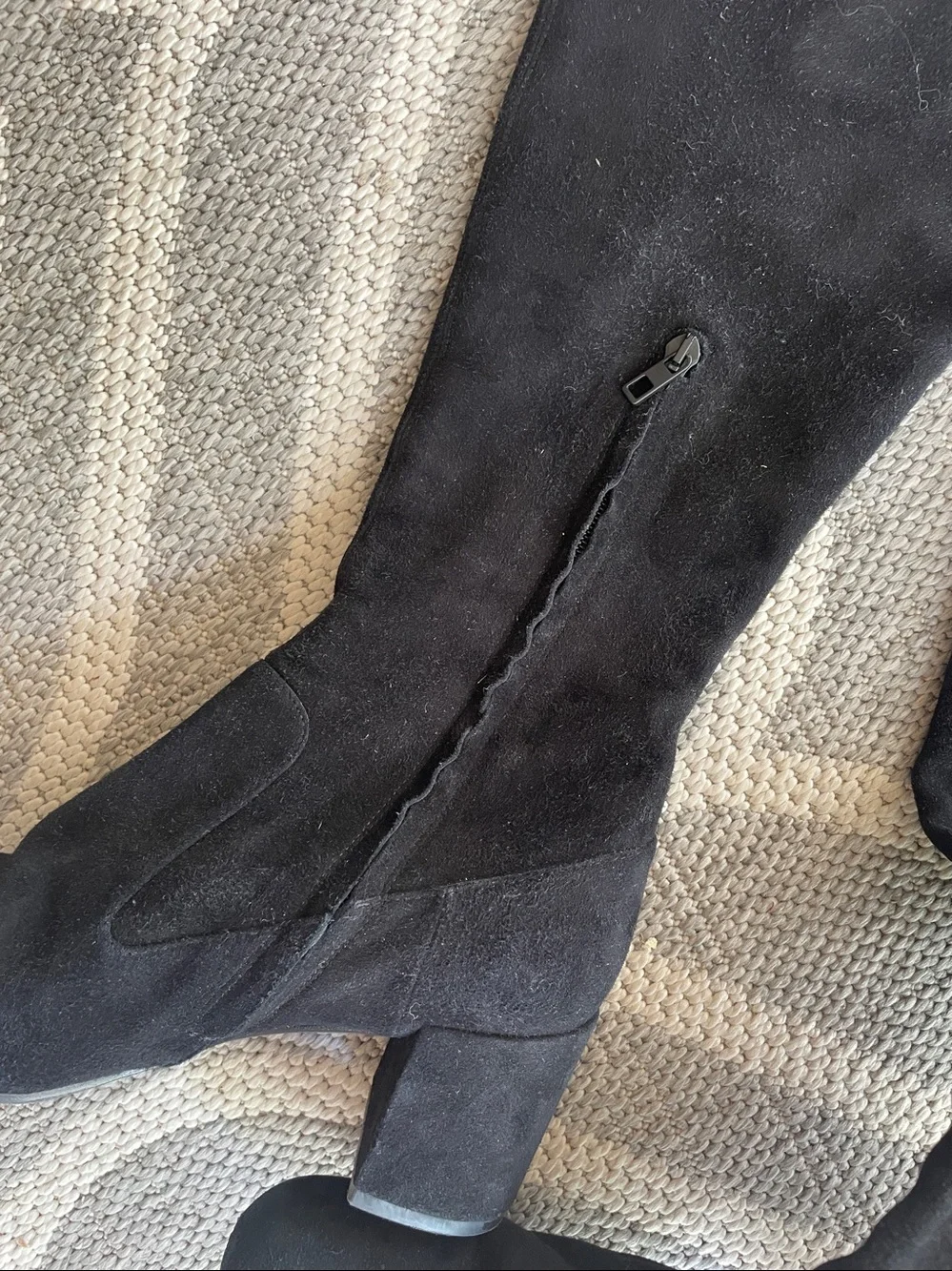 Vince “Blythe” over the knee boots black all leather/suede US 8